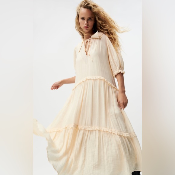 ZARA ~ ✨ Bloggers favourite ✨ MIDI DRESS WITH PANELS in Vanilla - Picture 12 of 17